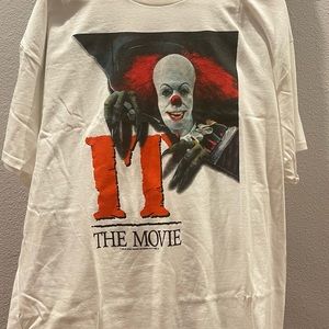Stephen Kings IT movie rooster T Shirt
